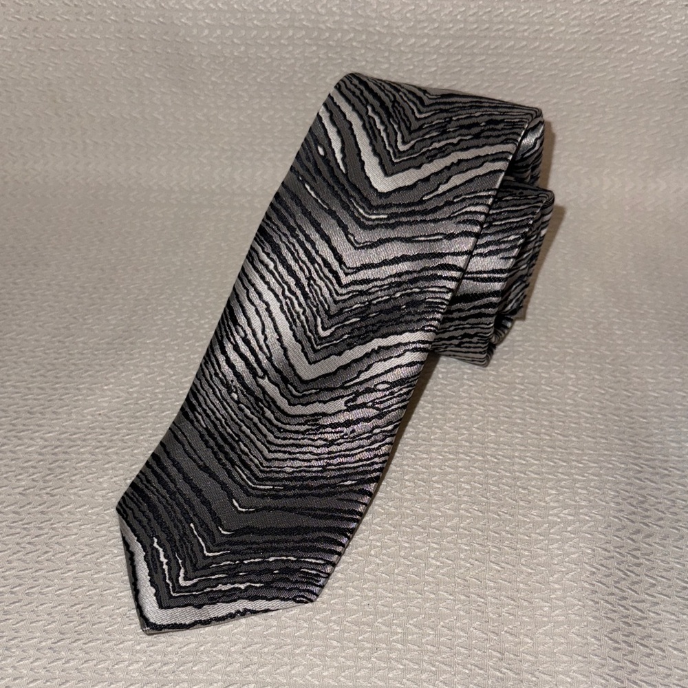 Zubaz Sophisticated Zebra Striped Animal Print Black and Gray Men's Tie